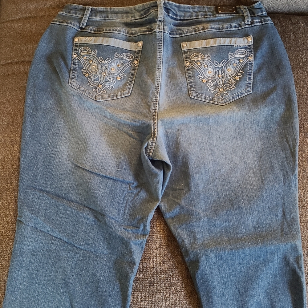 Earl Jeans